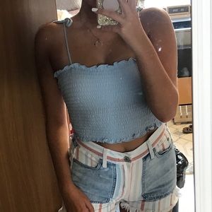 American threads blue cropped smock top